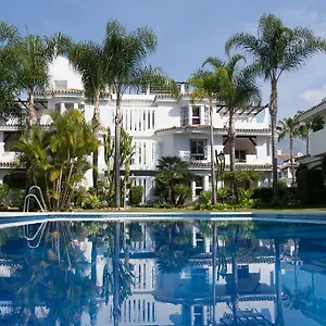https://los-naranjos-marbella.1costadelsol.com
